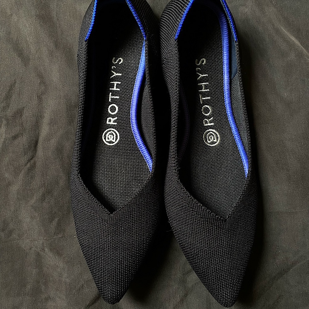 ROTHY'S THE POINT BLACK SOLID SHOES